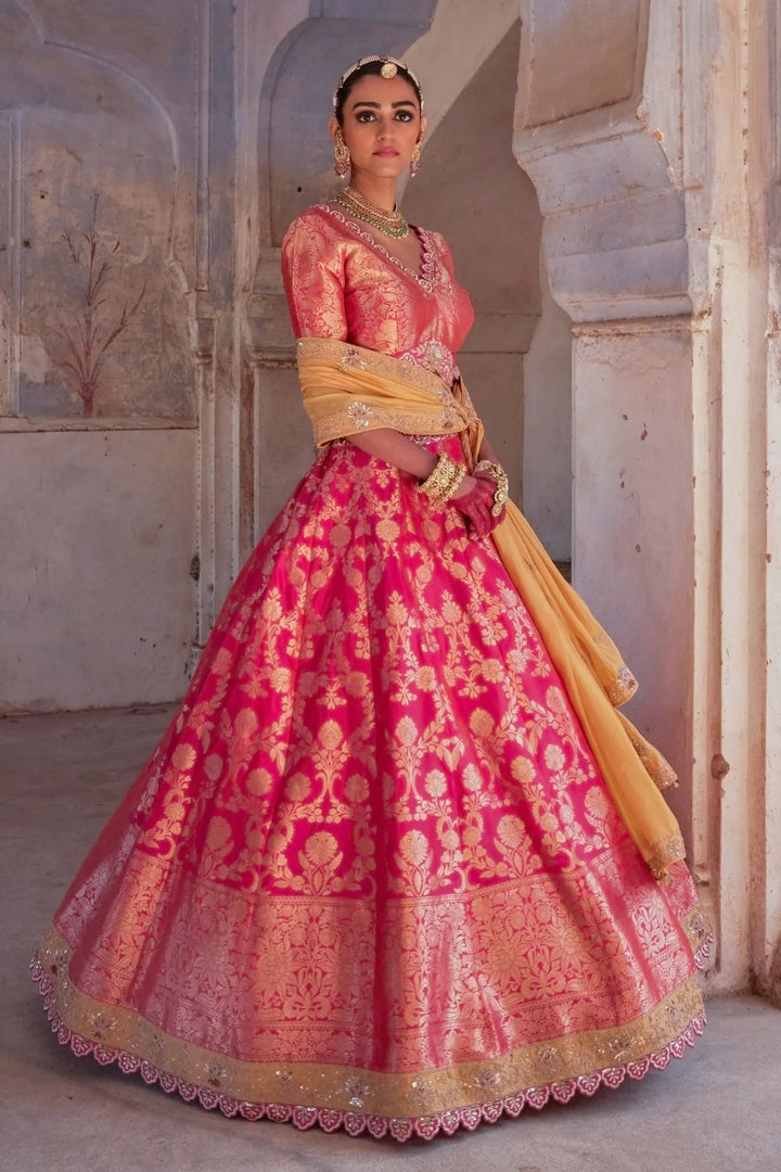 Mayuri Banarasi Lehenga set