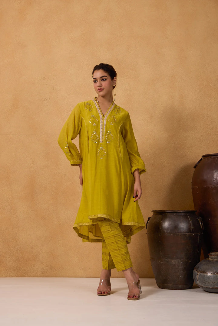 Mul Chanderi High-Low Kurta with V Neck and Tissue Pants in Lime-Green