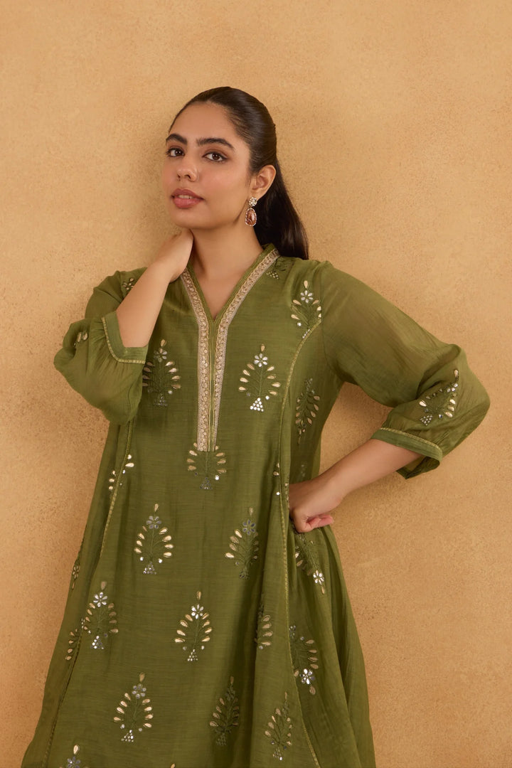 Mul Chanderi High-Low Kurta with Gota Floral Embroidery and Tissue Pants in Forest Green