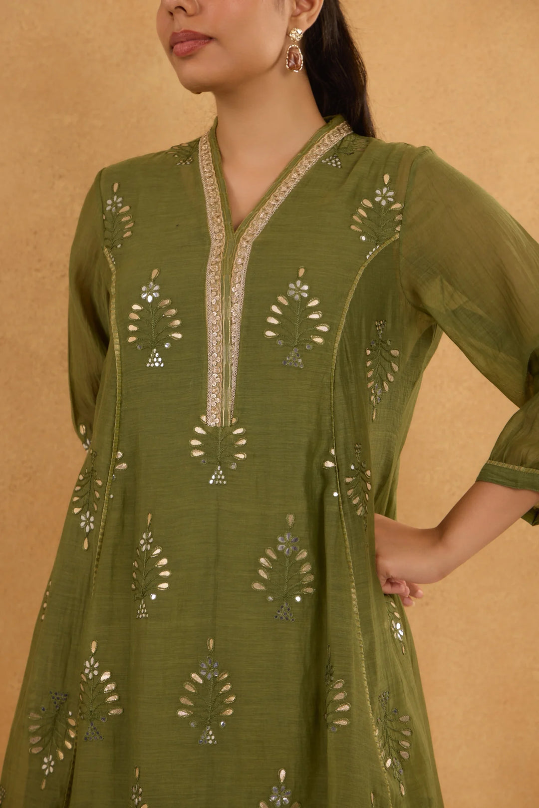 Mul Chanderi High-Low Kurta with Gota Floral Embroidery and Tissue Pants in Forest Green