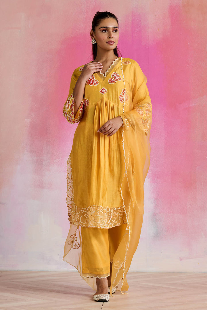 Maahi kurta Set