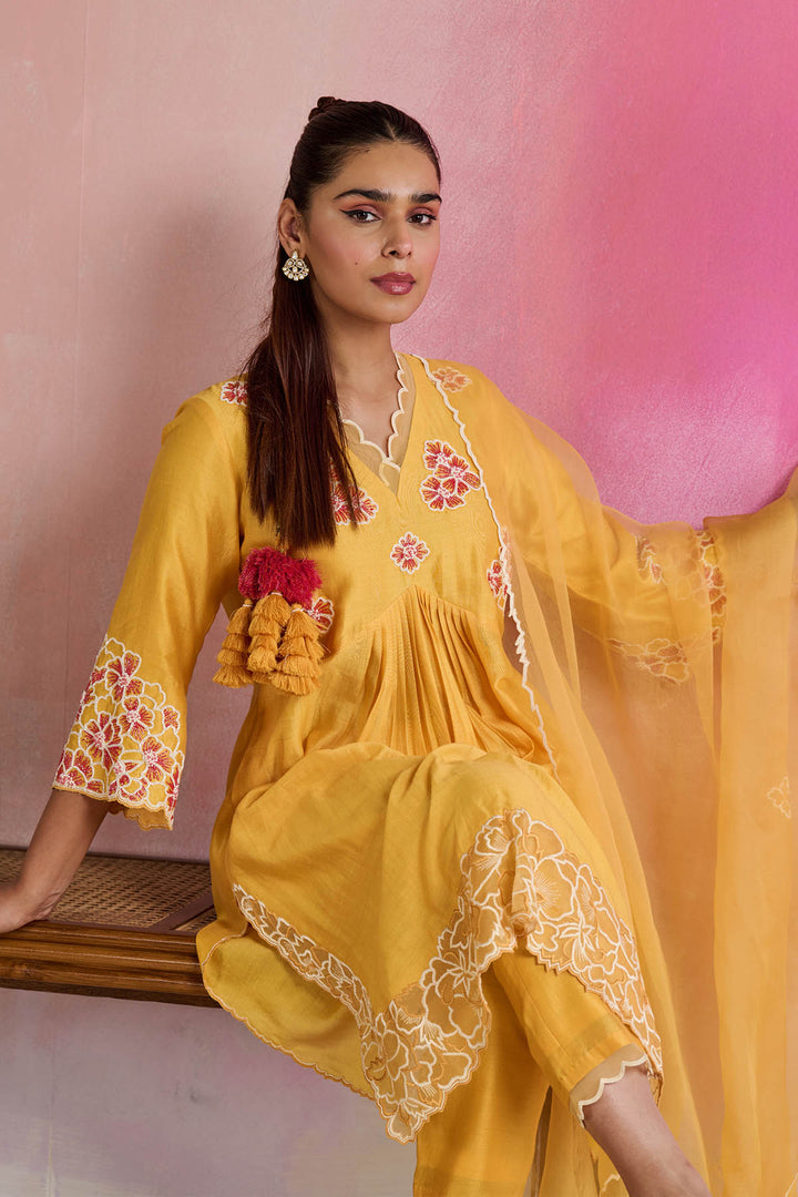 Maahi kurta Set