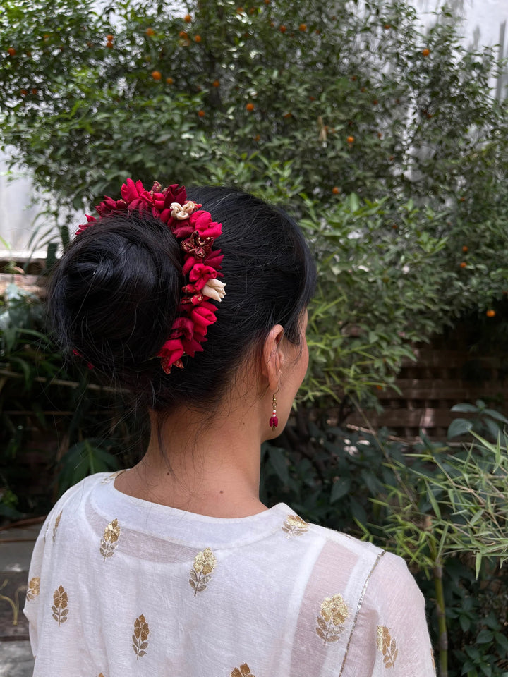 Maroon Multi Mogra Gajra
