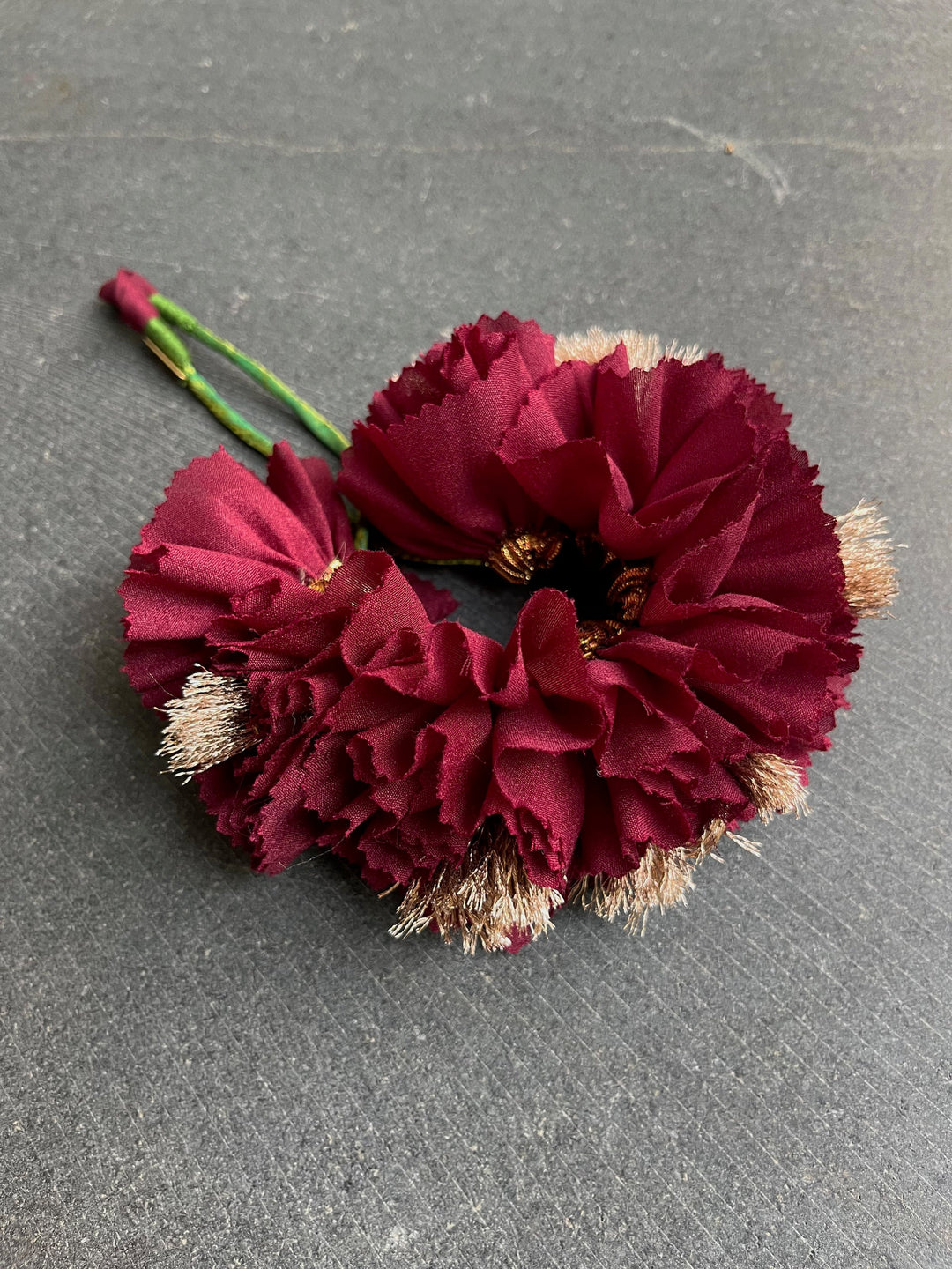 Maroon Genda Gajra