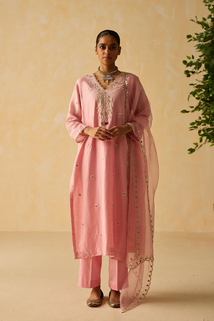 Niyara Kurta Set