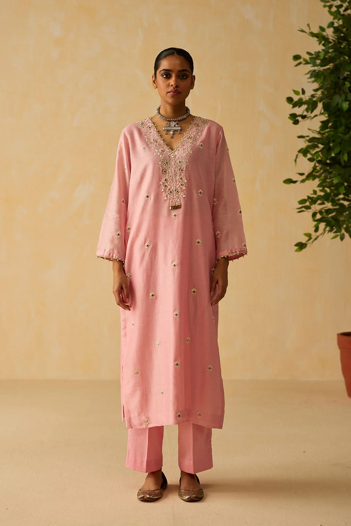 Niyara Kurta Set