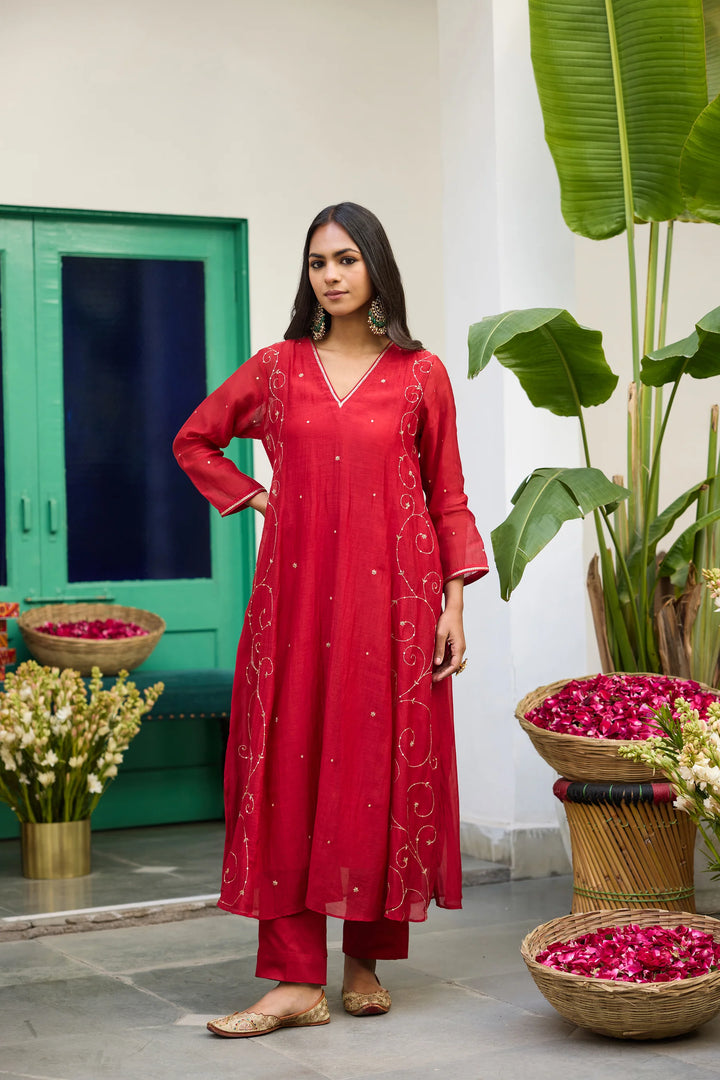 Naveli Motichoor Kurta Set