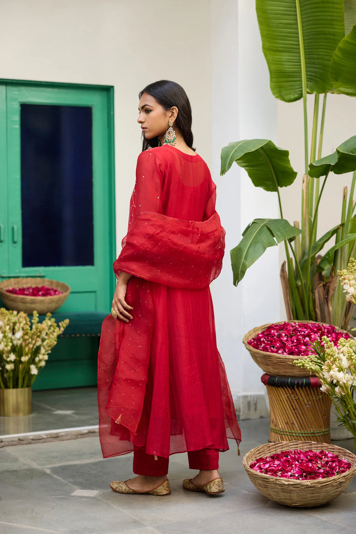 Naveli Motichoor Kurta Set