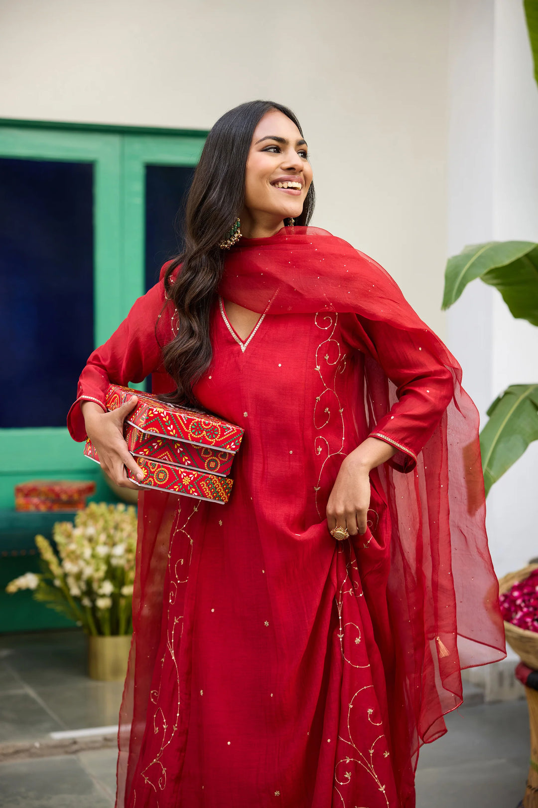 Naveli Motichoor Kurta Set