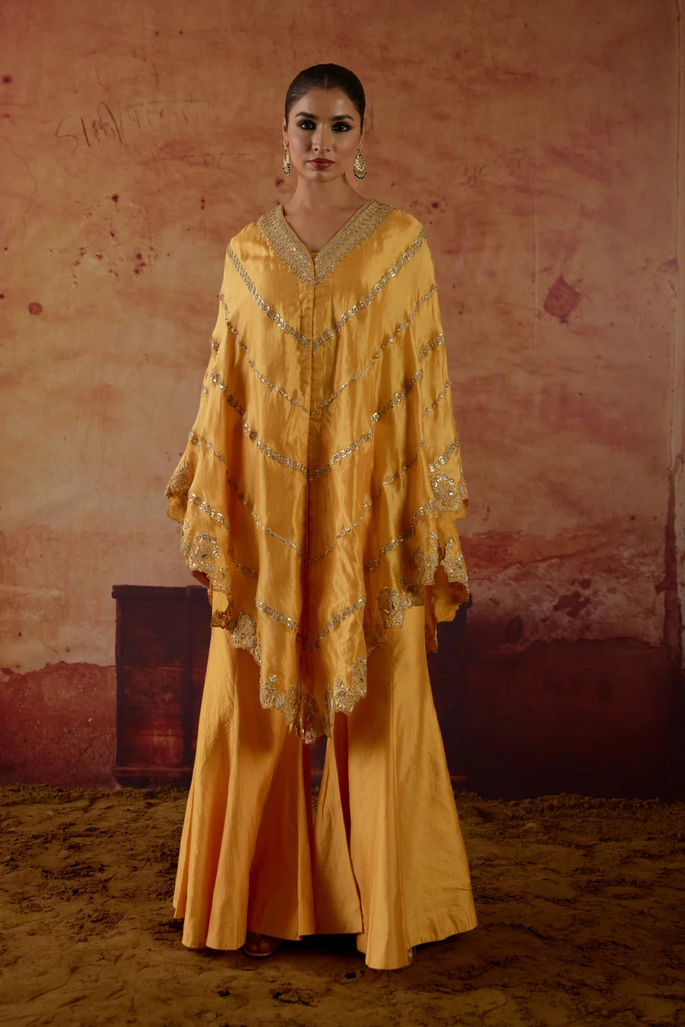 Nayaab Marodi & Gotta Cape Set