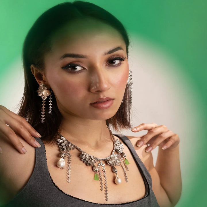Forest Flower Silver Neckpiece