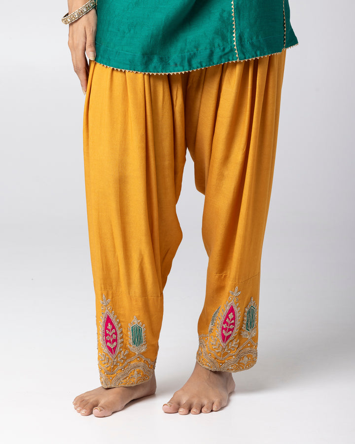 green silk chanderi embroidered kurta