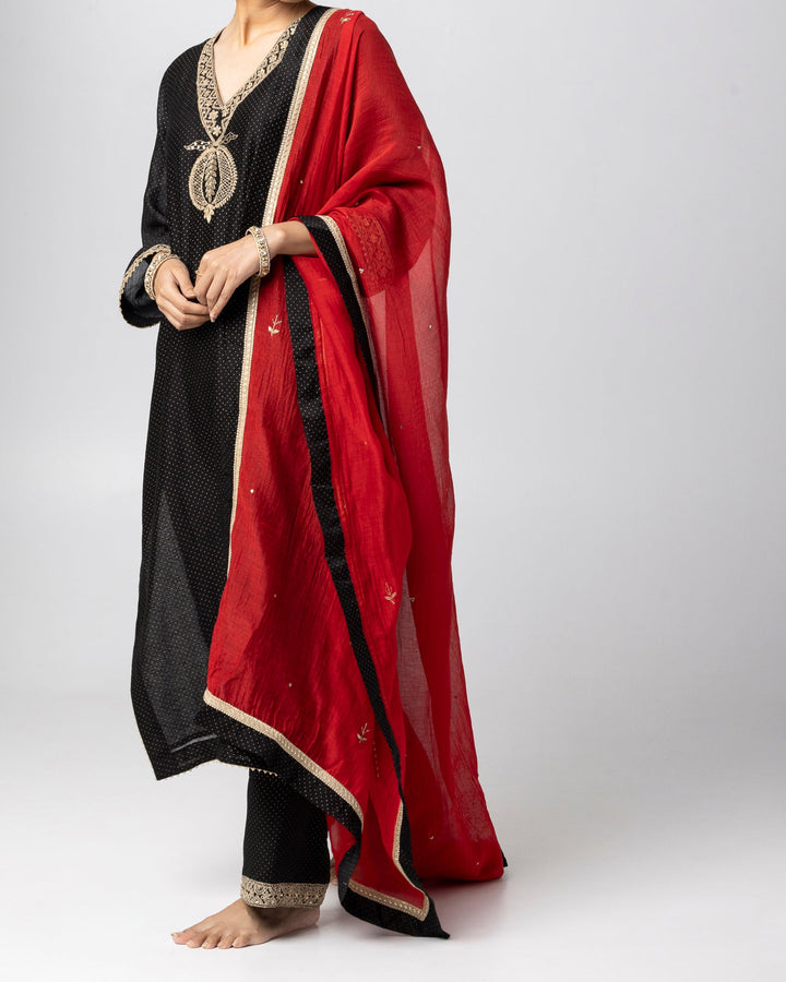 red chanderi mull embroidered dupatta