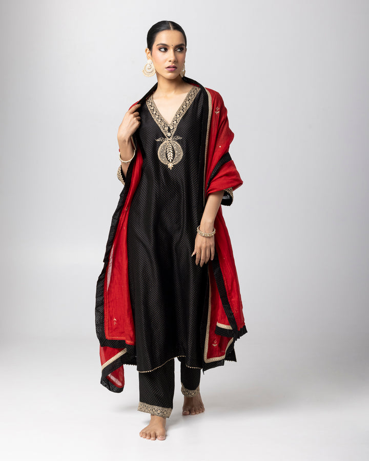 red chanderi mull embroidered dupatta