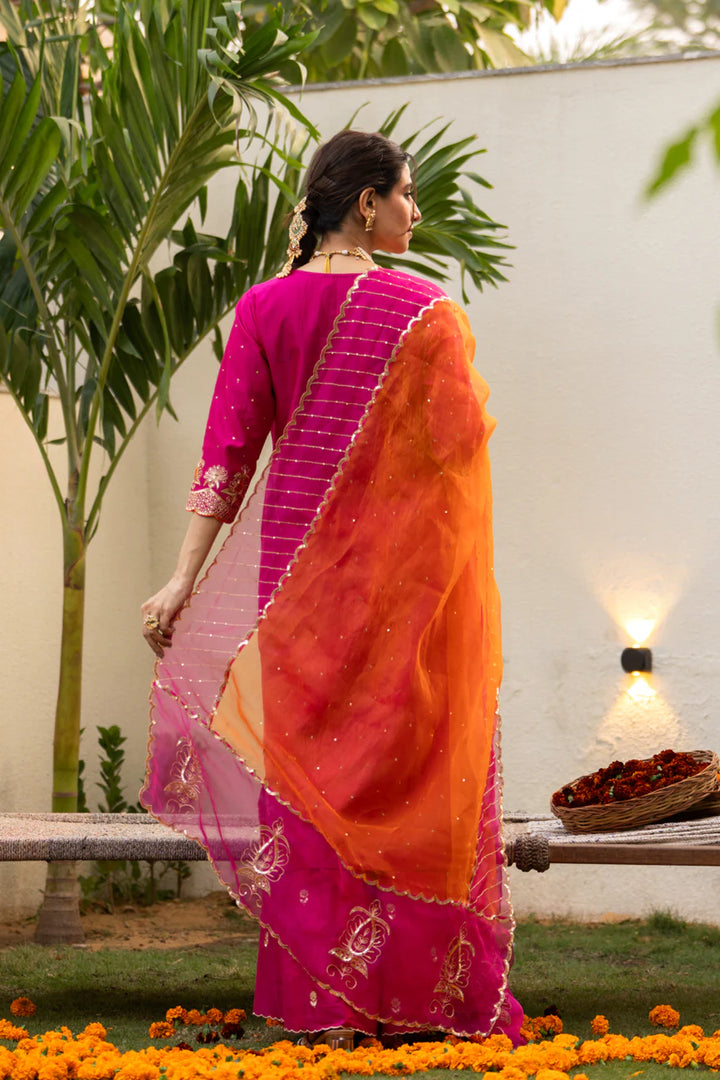 Pink Aari Sequinns Straight Kurta Set