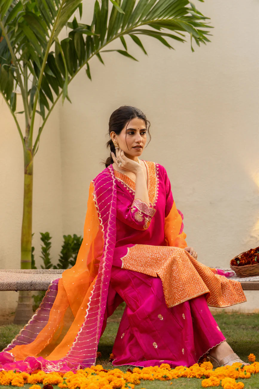 Pink Aari Sequinns Straight Kurta Set