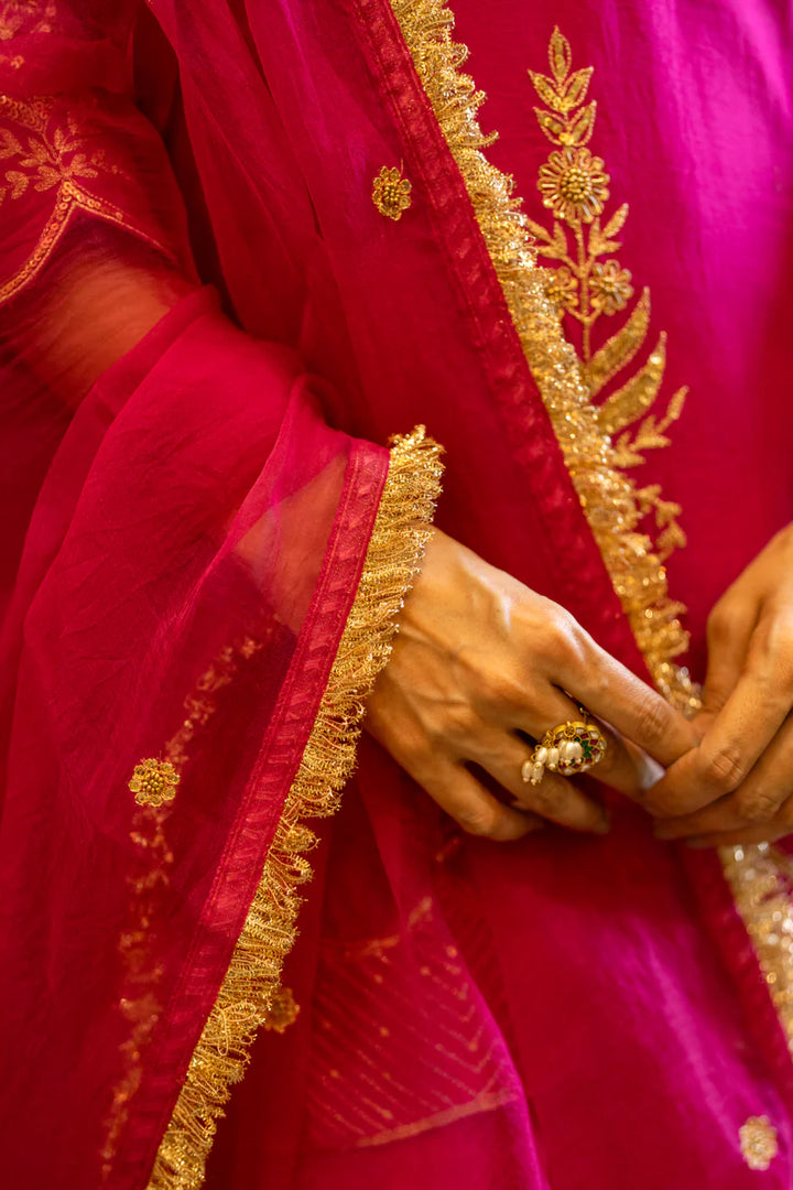 Pink Boota Aari Sharara