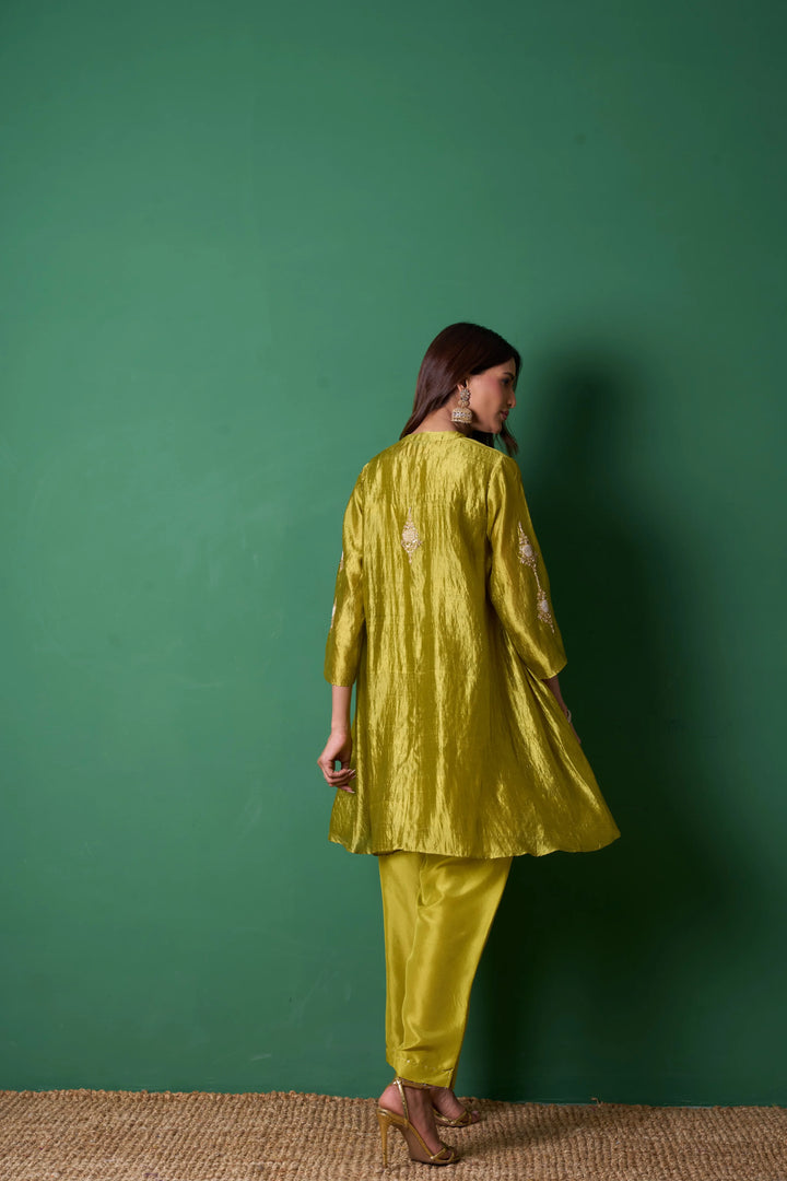 Paradise Mehandi Kurta (Set of 2)