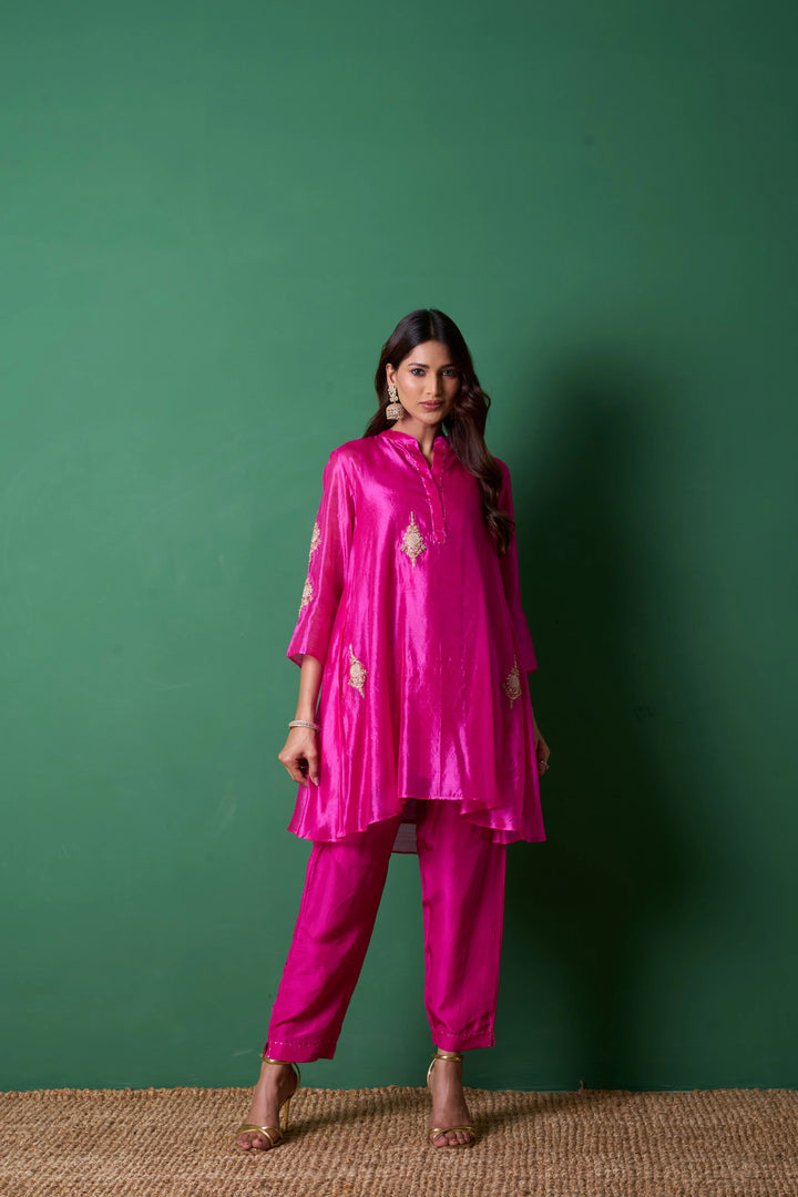 Paradise Pink Kurta (Set of 2)