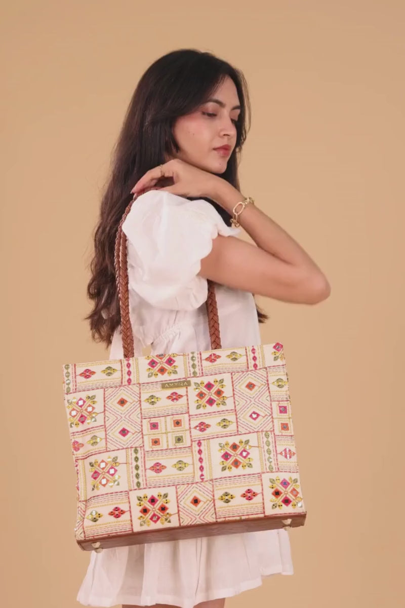 ziana embroidered multicolor box tote bag