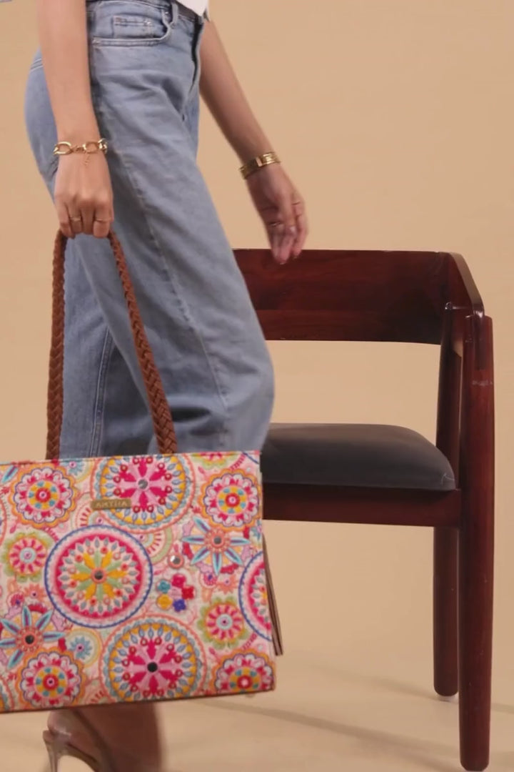 lily embroidered multicolor box tote bag
