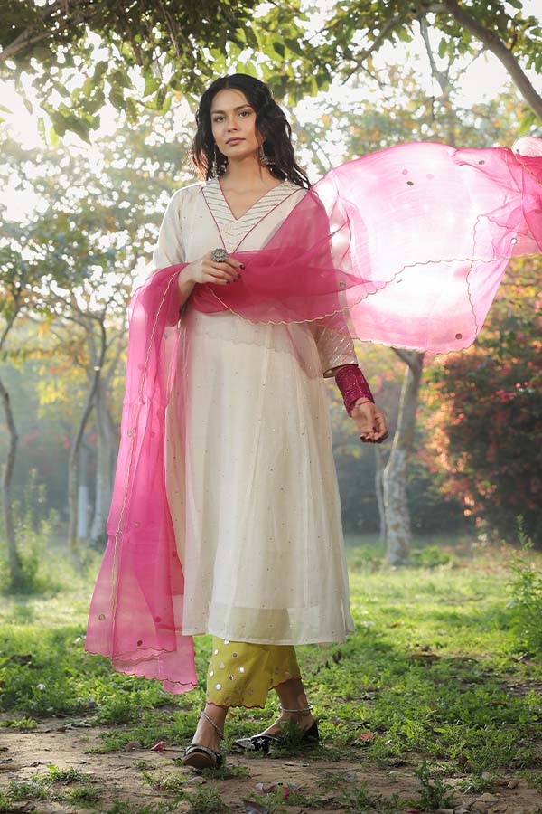 Pearl White Sequinn Side Panel Kurta Set