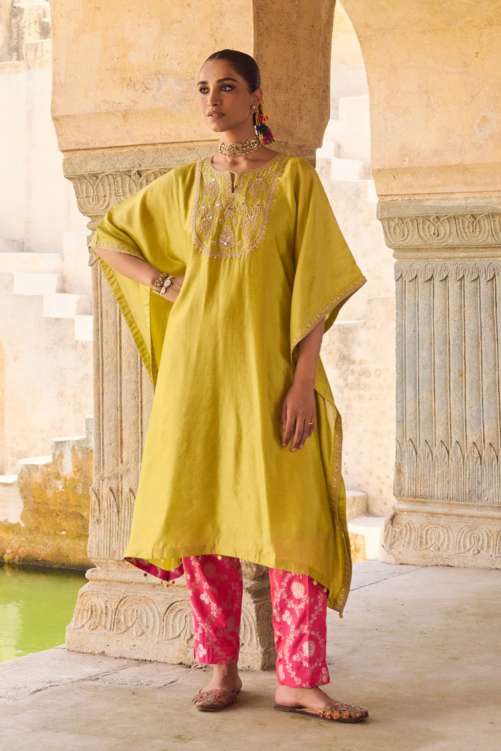 Rangreza Kaftan Set