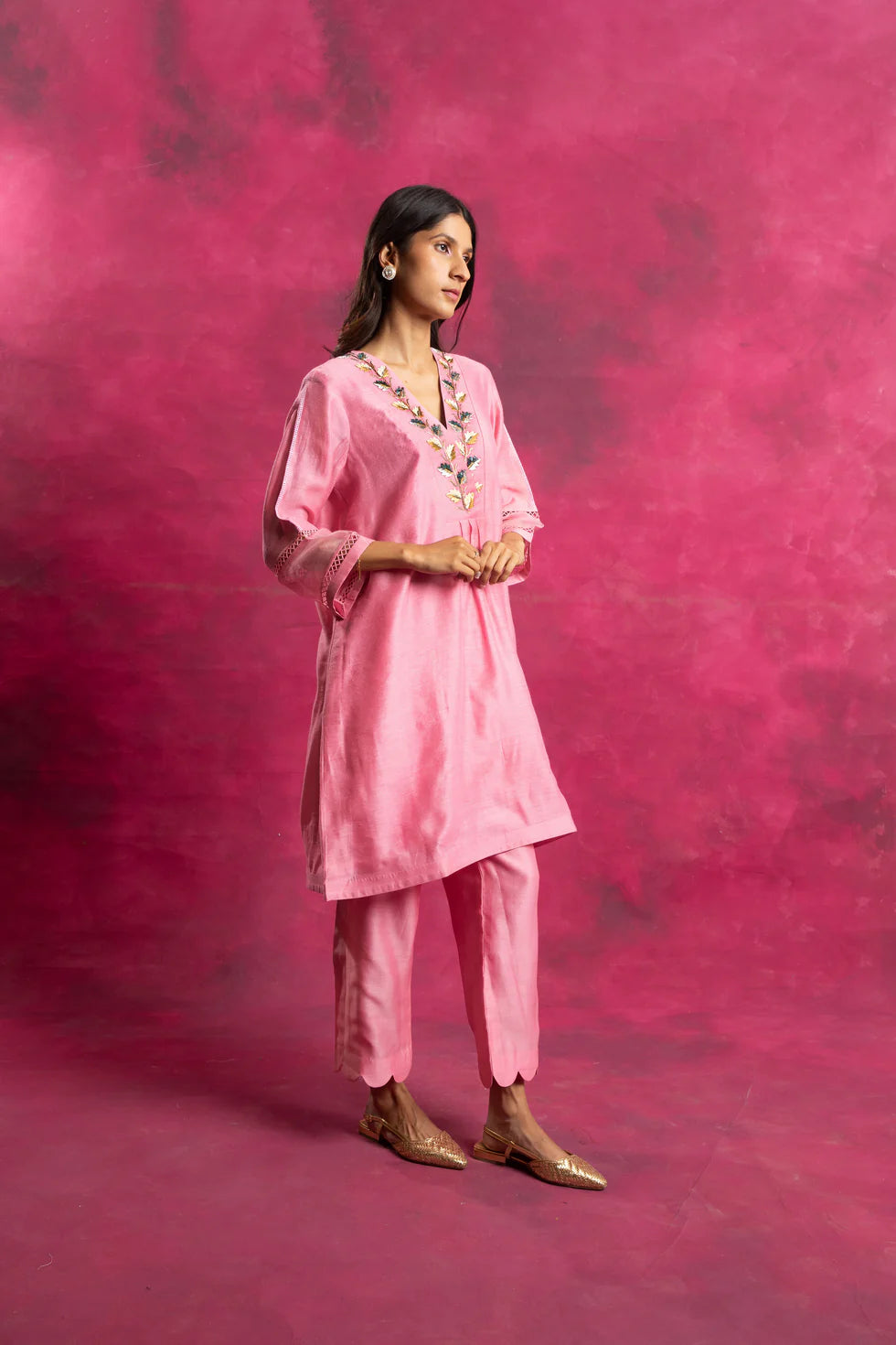 Roopsaar Kurta Set with Dupatta in Pastel Pink