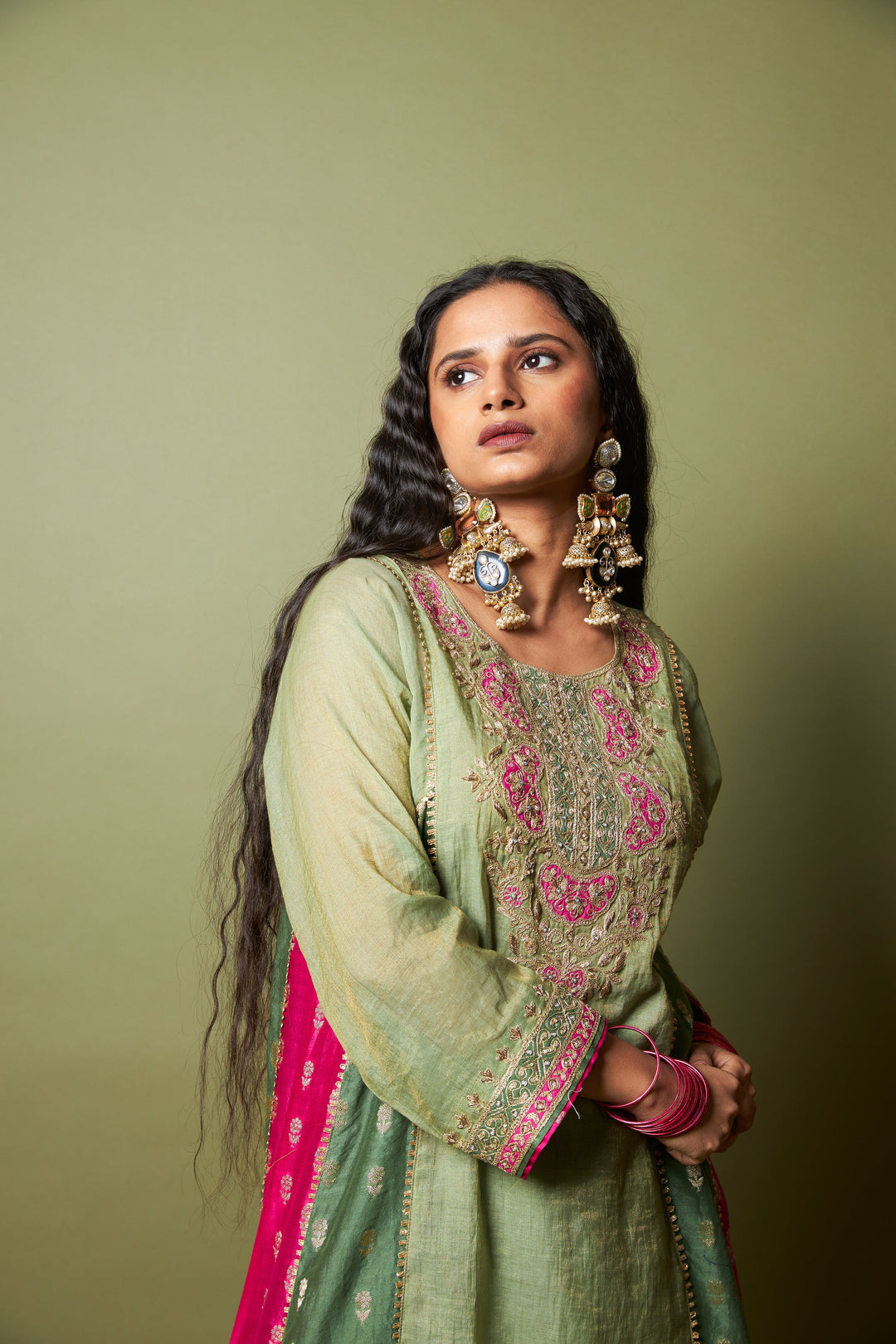 Ratna Pratha embroidered kurta set