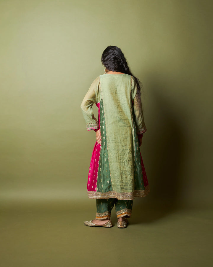 Ratna Pratha embroidered kurta set