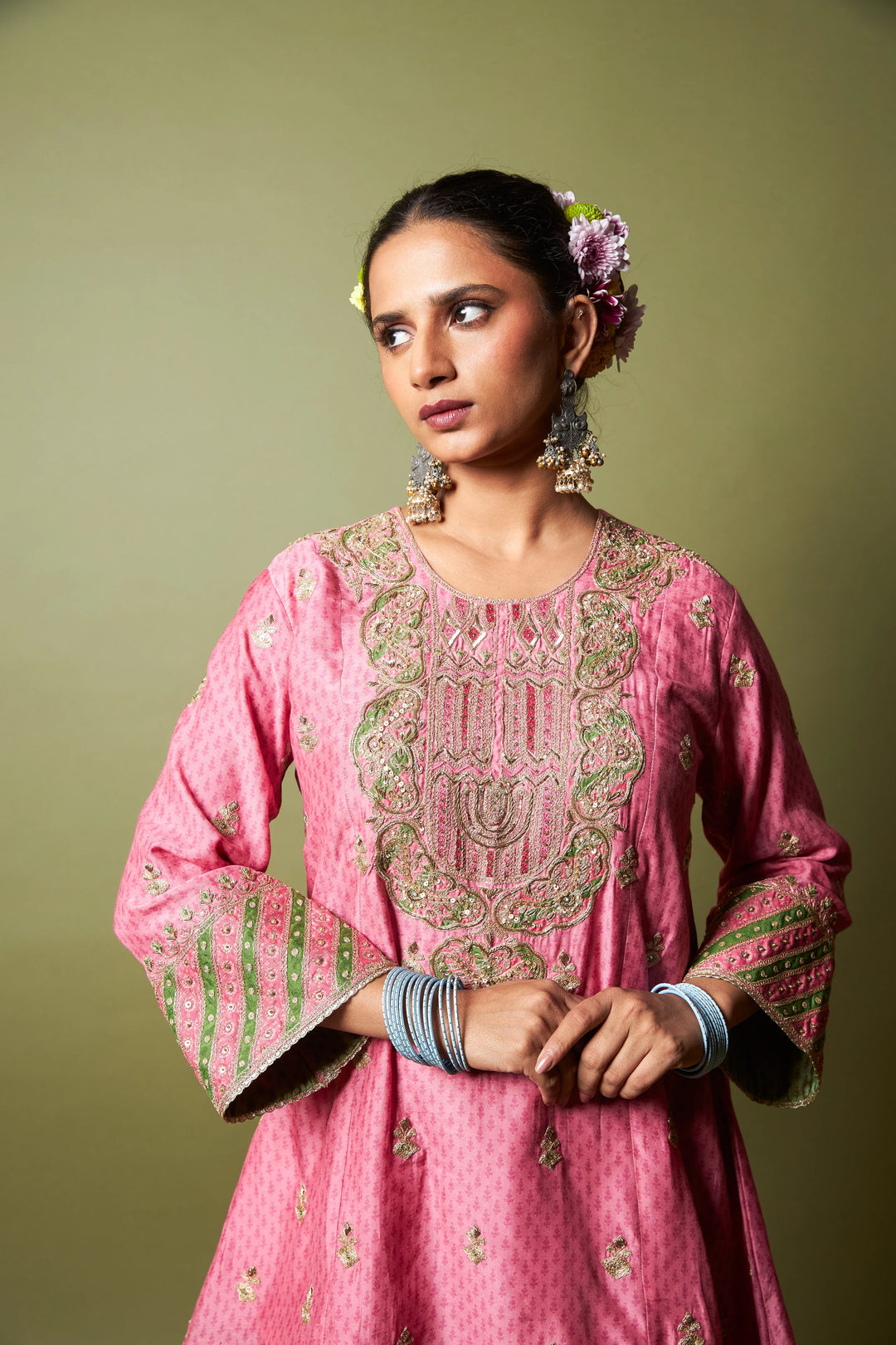 Roshanara embroidered kurta set