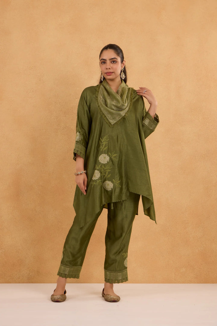 Silk Asymmetric Side Embroidered Cowl Tunic Set in Forest Green