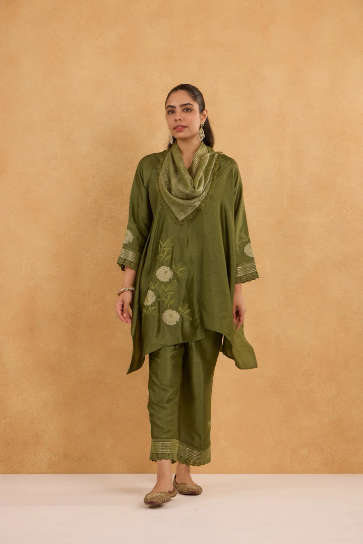 Silk Asymmetric Side Embroidered Cowl Tunic Set in Forest Green
