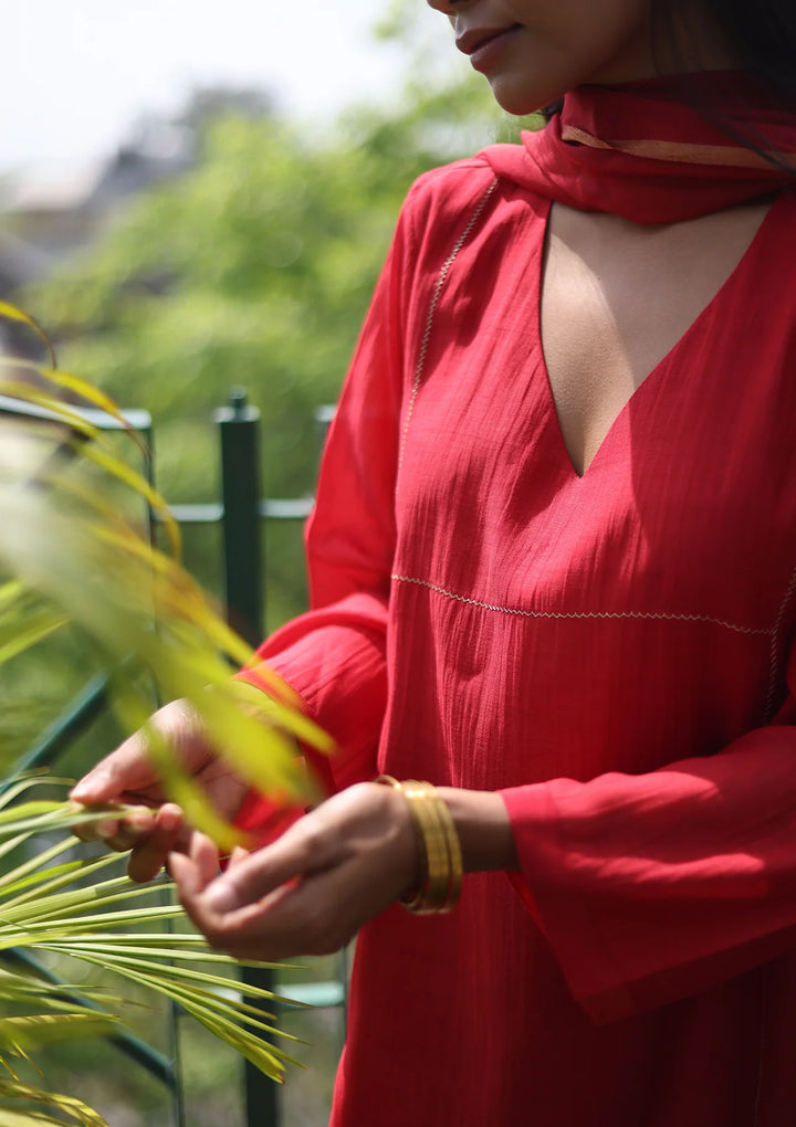 Scarlet Basic Kurta Set