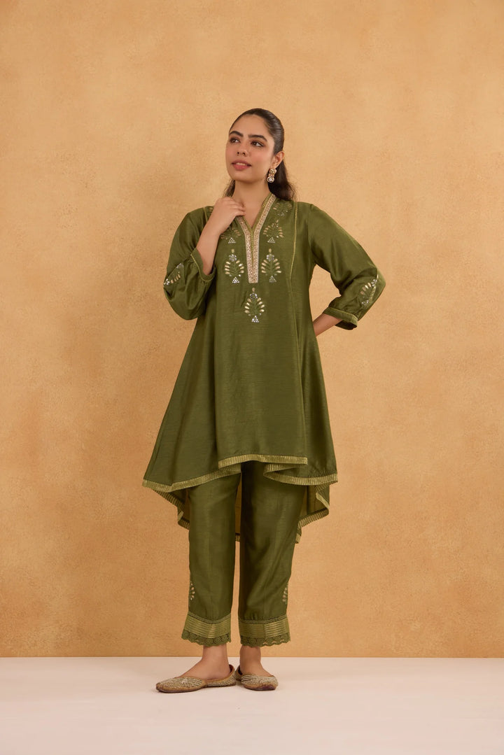 Silk High-Low Kurta with V Neck and Tissue Pants in Forest Green