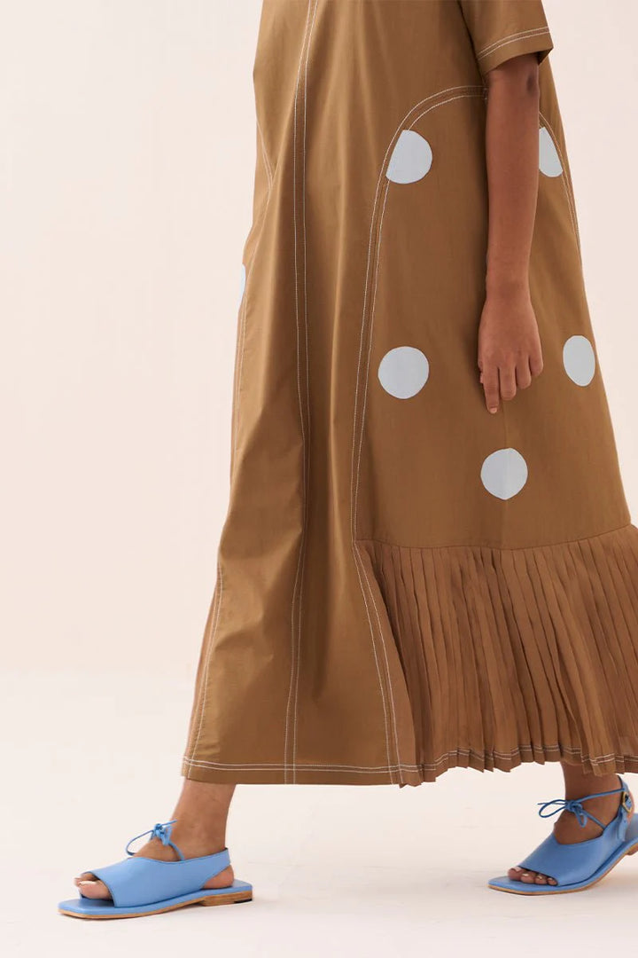 Side U-Pleat Polka Dress