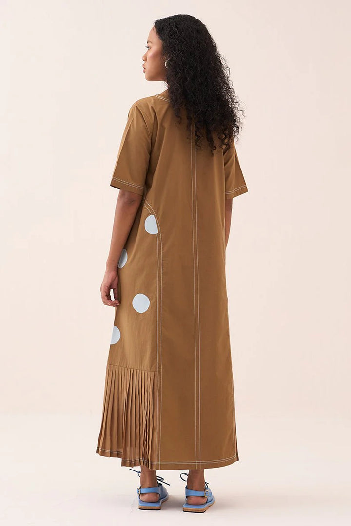 Side U-Pleat Polka Dress