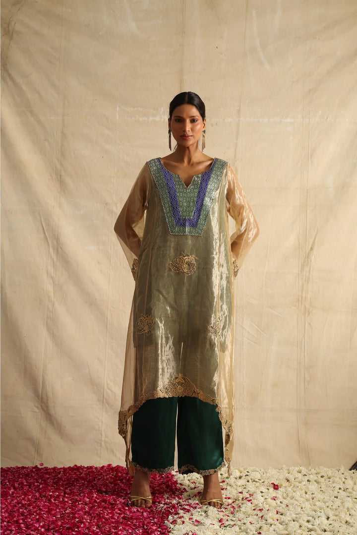 Tarini Suit Set in Green