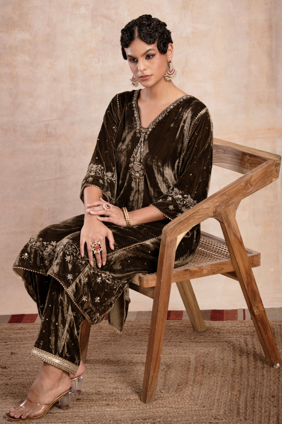 antara choga set vintage gold