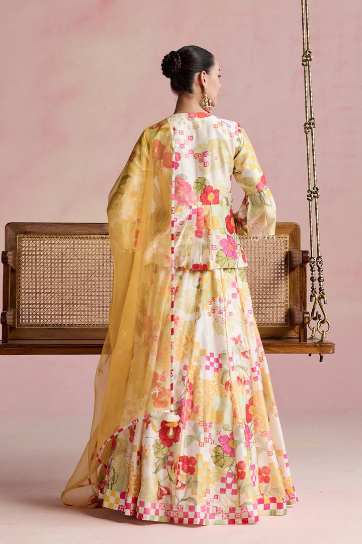 Asvi Lehenga Set