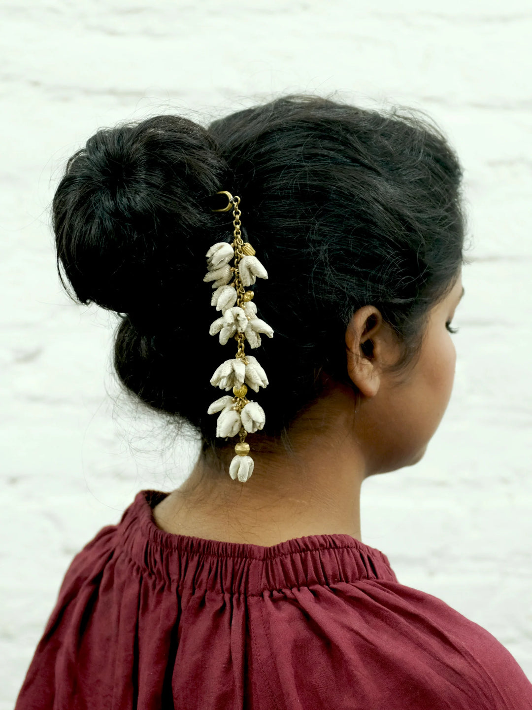 White Brocade Juda Pin