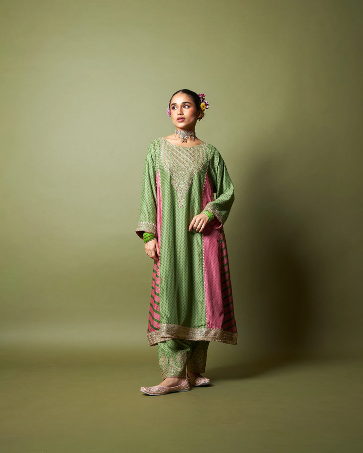 Zewara embroidered kurta set