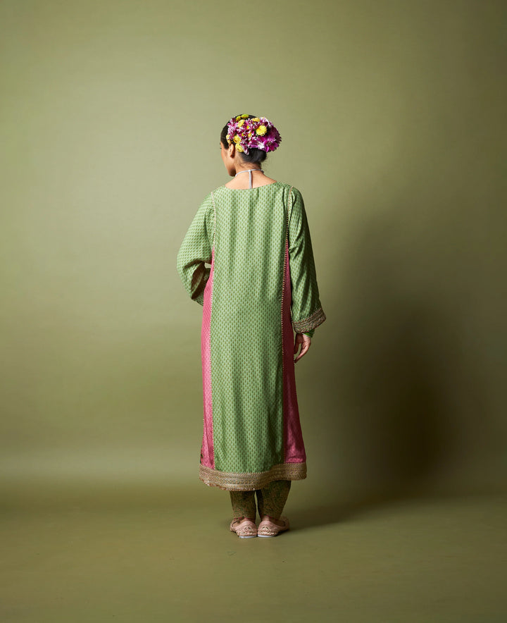 Zewara embroidered kurta set